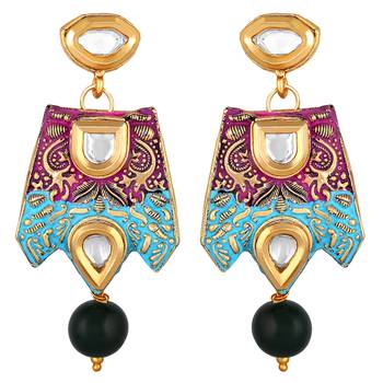 Stylish Designer Princess Style Gold Plated Kundan Necklace Set For Women 5