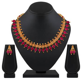 Traditional Choker Style Gold Plated Necklace Set For Women 1