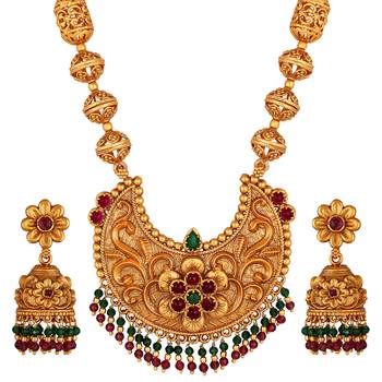 Attractive Pearls Beaded Necklace Set For Women 1