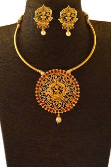 Green ruby  necklace-sets