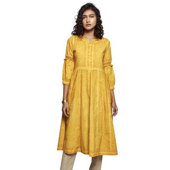 Women's Solid Yellow Cotton 3/4th Sleeved Anarkali Kurti 1