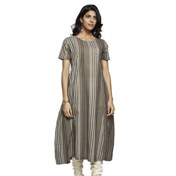 Women's Oak Cotton Stripes Printed Half Sleeved Kurti 1