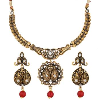 Gold crystal necklaces 1