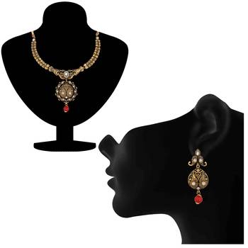 Gold crystal necklaces 2
