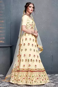  cream embroidered wedding lehenga set choli with dupatta with dupatta