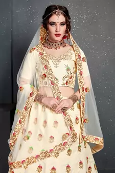  cream embroidered wedding lehenga set choli with dupatta with dupatta