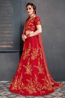 red embroidered wedding lehenga set choli with dupatta with dupatta