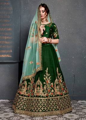 gleaming green taffeta silk wedding lehenga set choli with dupatta with dupatta 6