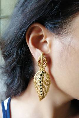 Gold earrings 1