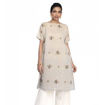 Women's Cream Chanderi Boat Neck A-line Kurti 1