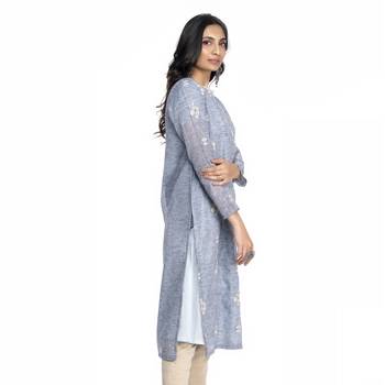 Women's Sky Blue Chanderi 3/4th Sleeved Straight Kurti 3