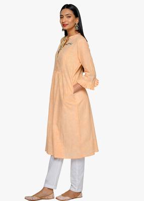 Women's Yellow striped kurta with embroidery 4