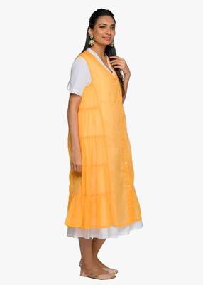 Women's Half sleeved v-neck flared cotton kurta with yellow sleeveless slip dress 3