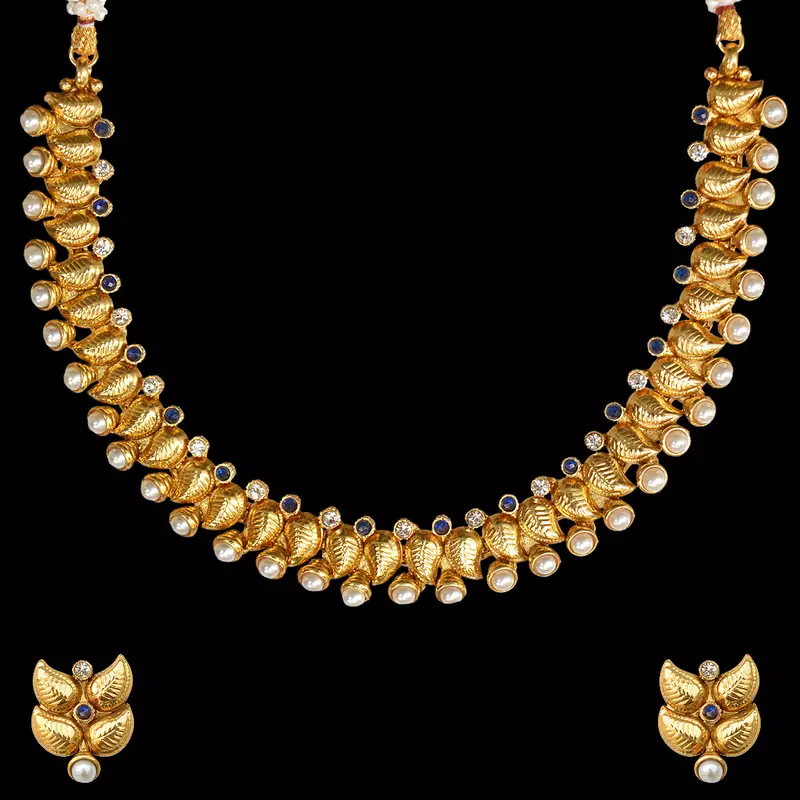 Traditional Indian Bollywood Paisley Design Pearl Polki Necklace Set
