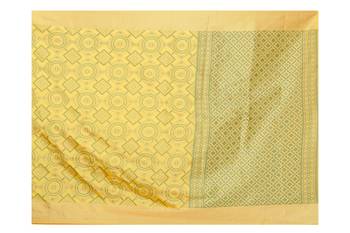 Gold  Woven Banarasi Silk Saree With Blouse 4