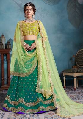 STUNNING Green Sequins Embroidered Art Silk Semi stitched lehenga with double dupatta 2