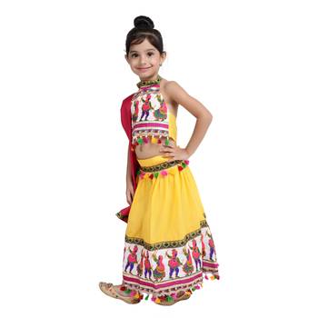 Yellow White Dandiya Border Plain Chaniya Choli 2