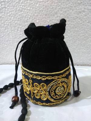Rajasthani Traditional Gota Patti Velvet Potli 1