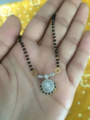 Traditional Ethnic Latest Design Round Vati Pendant Black Stone Beads Single Chain Necklace For Girls 2