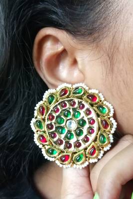 Gold earrings 1
