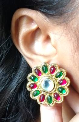 Gold earrings 1