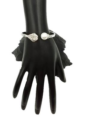 Stylish And Fancy Bracelets 1