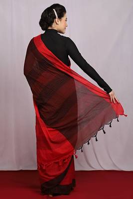 red woven Ikat Saree With Blouse 4
