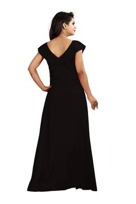 black plain crepe stitched party wear gown 3