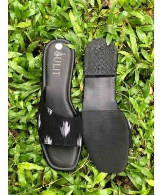 Black Ikkat walker 2