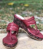 maroon kolhapuri wedges