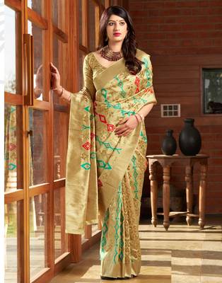 Cream woven banarasi silk saree with blouse 1