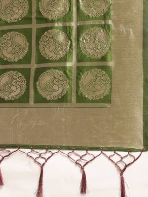Pink woven art silk saree with blouse 3