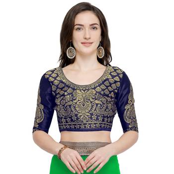 Green plain georgette saree with blouse 4