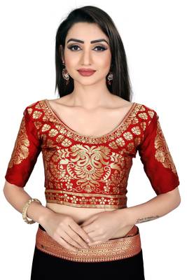 Black plain georgette saree with blouse 4