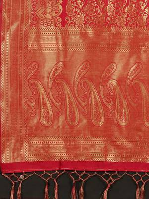 Red woven art silk saree with blouse 2
