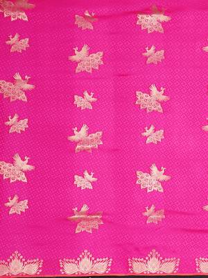 Pink woven art silk saree with blouse 4
