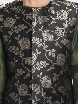 Green Printed Cotton Silk Boys-Kurta-Pyjama 2
