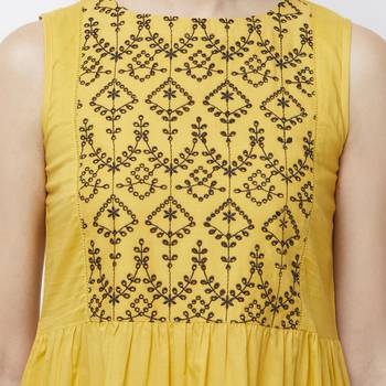 Mustard embroidered cotton kurtas-and-kurtis 5