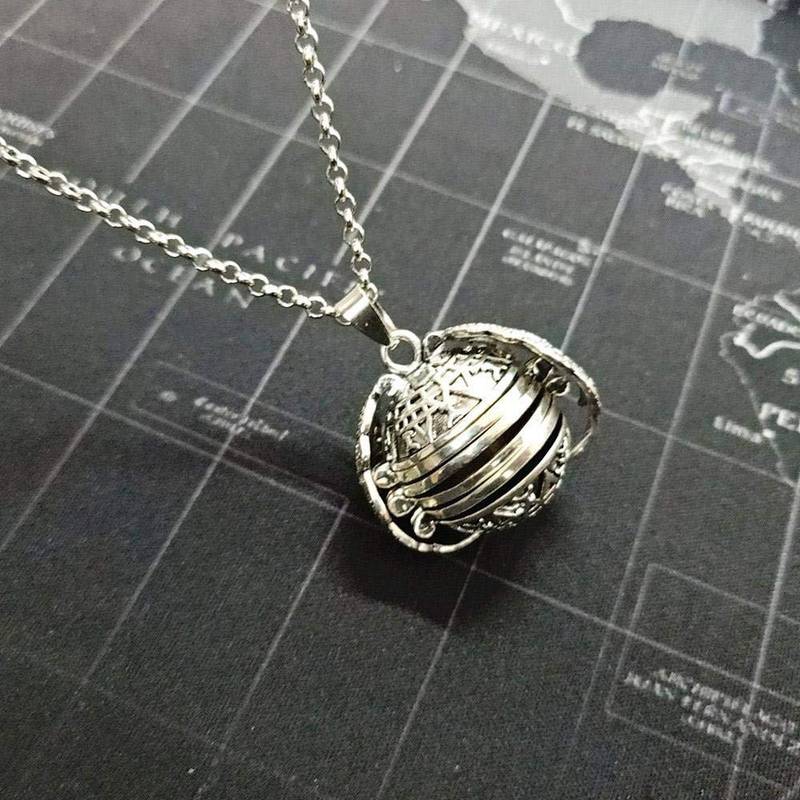 Expanding Angel Wings Photo Souvenier Silver Plated Locket Pendant Necklace Chain for Men