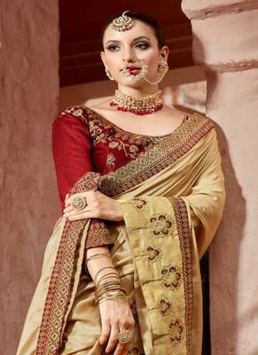 Beige Embroidered Silk Blend Saree With Blouse 2