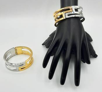 Stylish And Fancy Bracelets 1