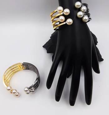 Stylish And Fancy Bracelets 1