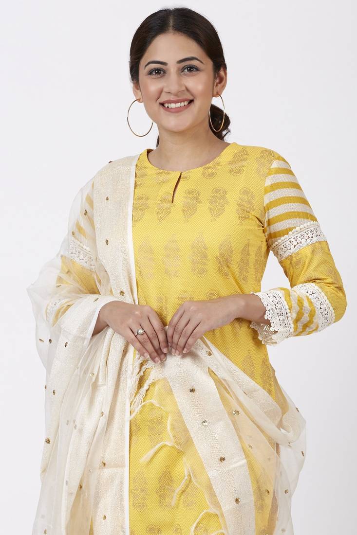 Butter Mustard Leheriya Crochet Kurti with Crochet Pants and Sequenced Organza Dupatta