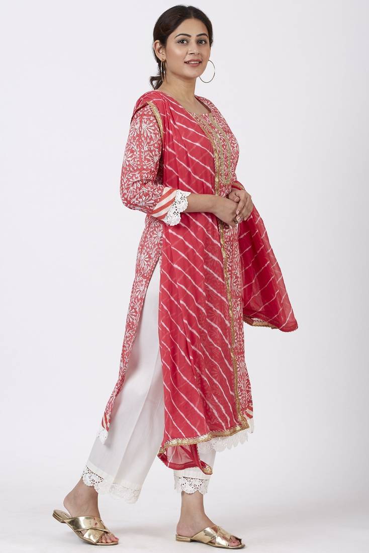 Raspberry Pink Floral Printed Kurti with Crochet Pants and Leheriya Dupatta