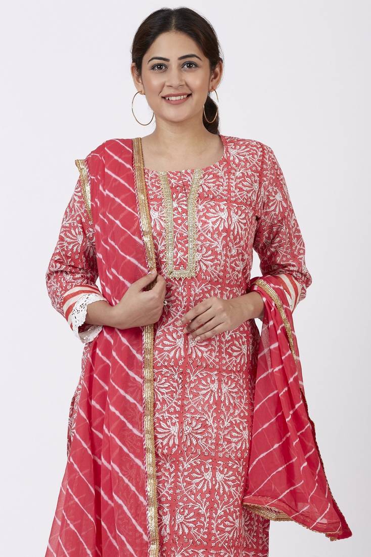 Raspberry Pink Floral Printed Kurti with Crochet Pants and Leheriya Dupatta