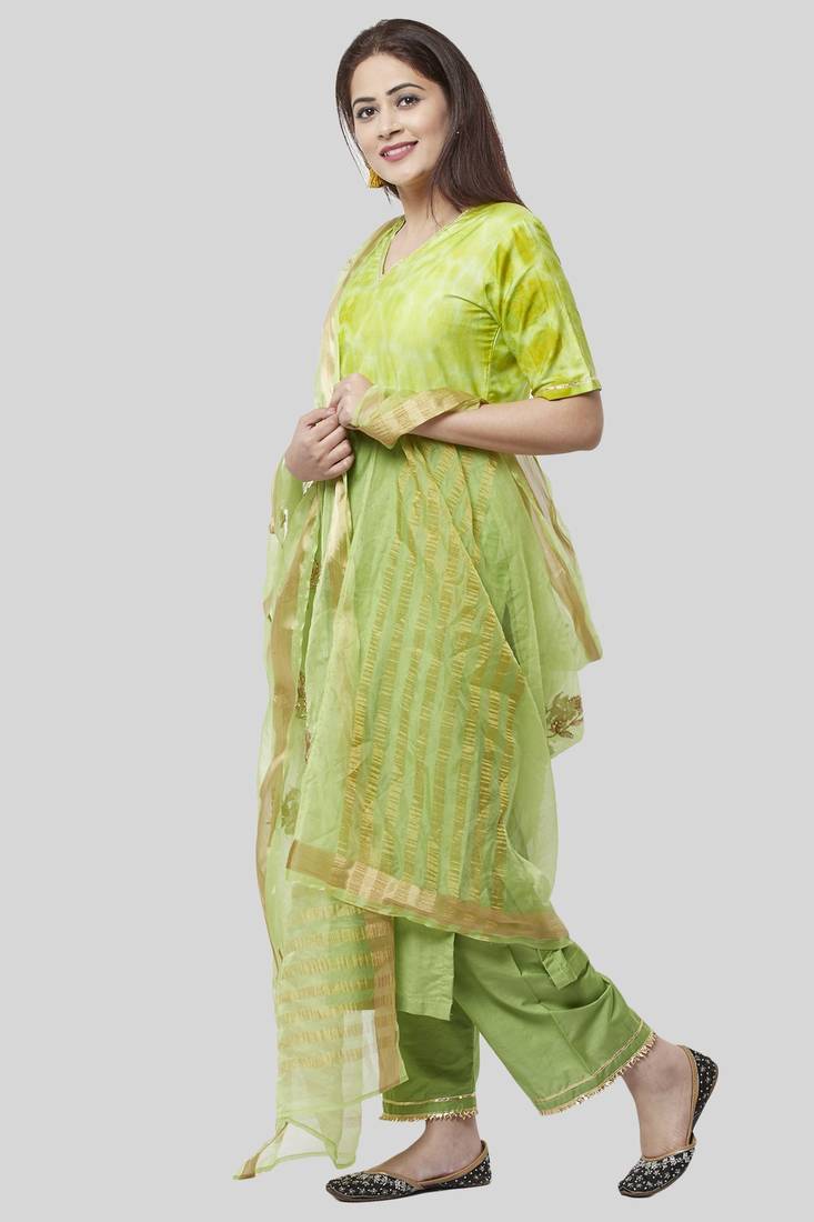 Glorious Green Straight Kurti with Straight Palazzo and Green Embroidered Dupatta