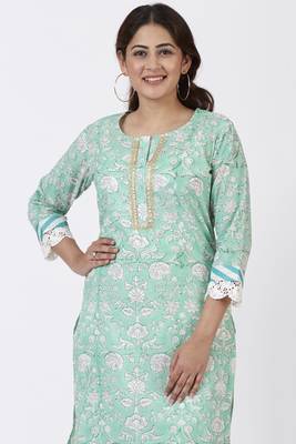 Mint Green Floral Leheriya Crochet Kurti with Crochet Pants 3