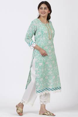Mint Green Floral Leheriya Crochet Kurti with Crochet Pants 4