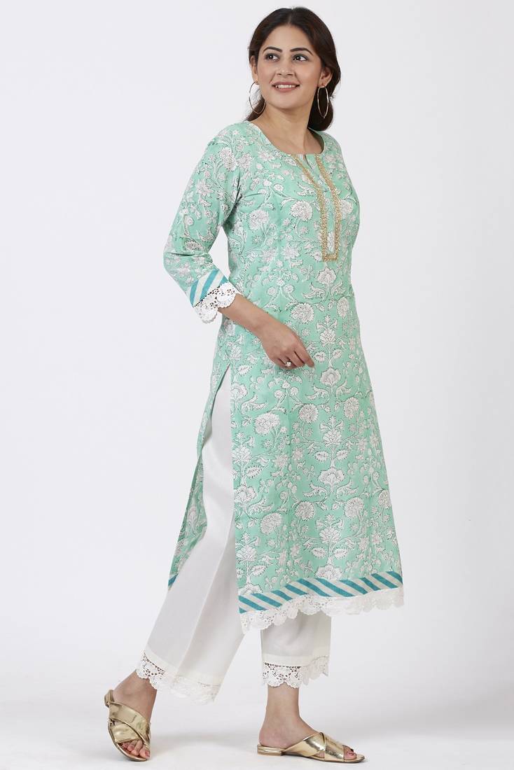 Mint Green Floral Leheriya Crochet Kurti with Crochet Pants