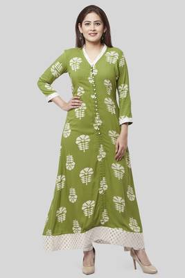 Pale Green Festive Kurti with Off-White Churidaar 1